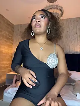 CharlothMavis: онлайн-секс-чат