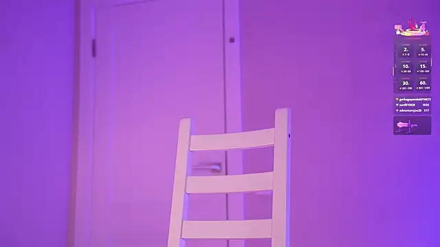 Miablueye webkamerás műsora