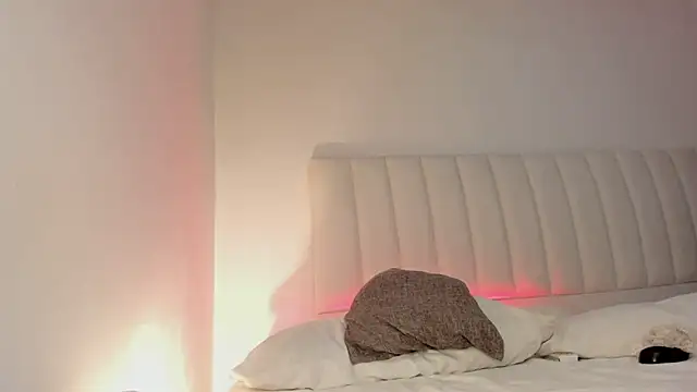 Chatroom XXX en direct de Hannahx__