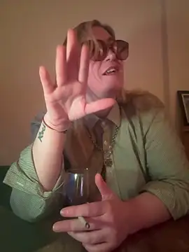 Chatroom XXX en direct de Granlady7