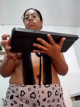 Chat +18 de martina__18 ao vivo