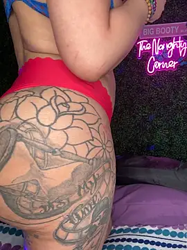 RenaThickAss Show in webcam