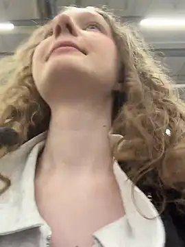 outside_rosy Adlı Modelin Web Kamerası Şovu