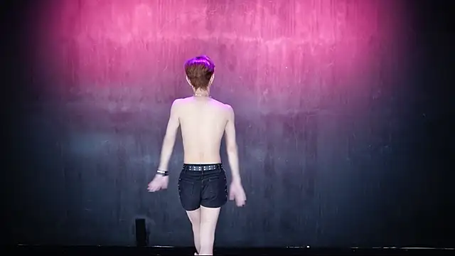 Queen-Vibe Webcamshow