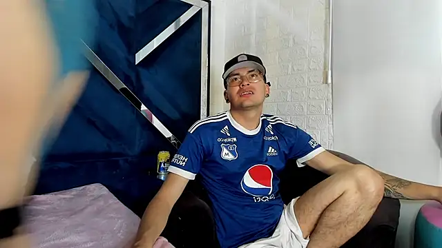 Show de BarbieAndMax na webcam