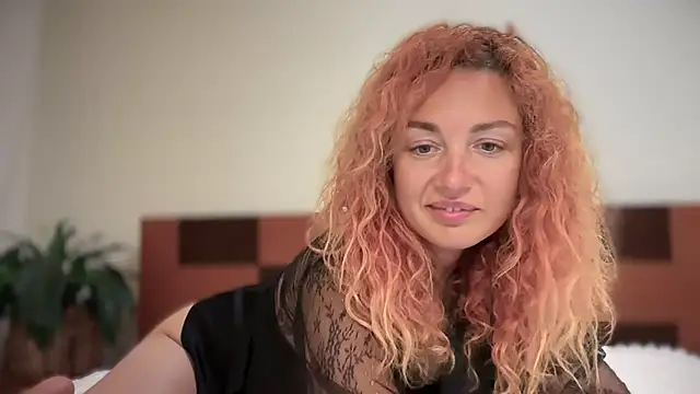 Chat XXX en directo de Reddgiirl