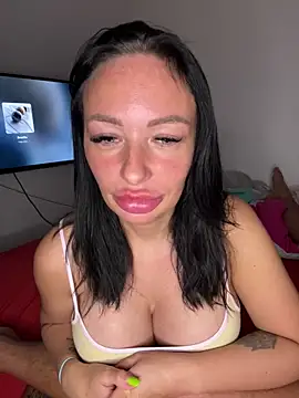 SaraHotDiamond_xoxo Webcamshow