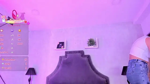 Онлайн чат XXX KarelyMitchel