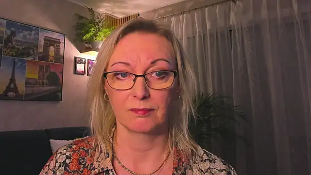 vanessa_chat Pertunjukan Webcam