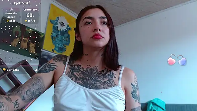 ZoeBakers_ Chat XXX in diretta