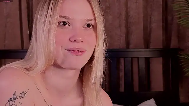 ChristyMarshallのウェブカメラショー