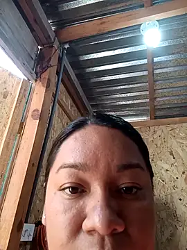 K-Travieza's Live XXX Chat