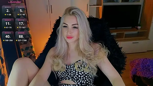 MilanaOmg's Live XXX Chat