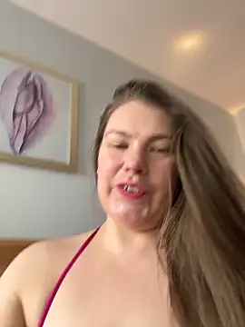 Show modela violetaurora95 na web-kameri