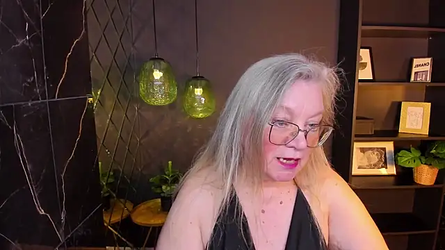 NataliMellow Chat XXX in diretta