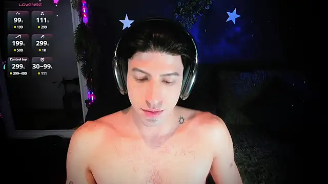 Show modela newjeff na web-kameri