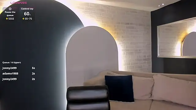 LucieMartin Chat XXX live