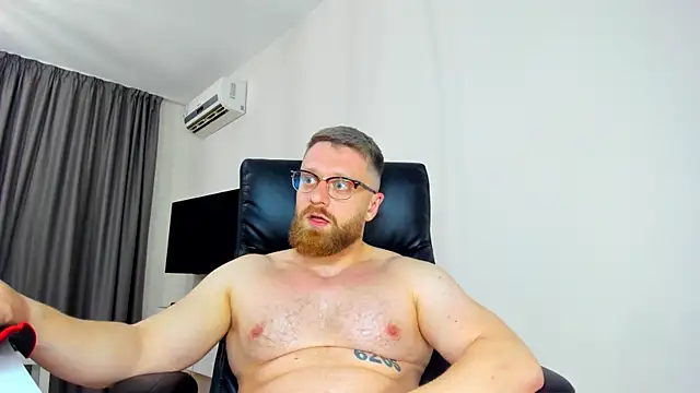 Findom_guy Adlı Modelin Canlı XXX Sohbeti