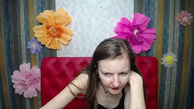 XXX chat uživo modela MeganPirs