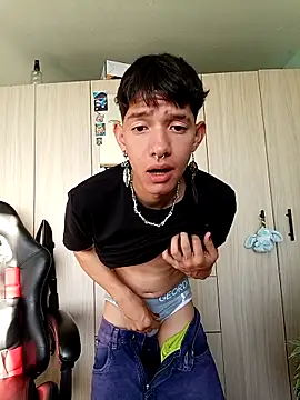 Chat +18 de heyy_noah11 ao vivo