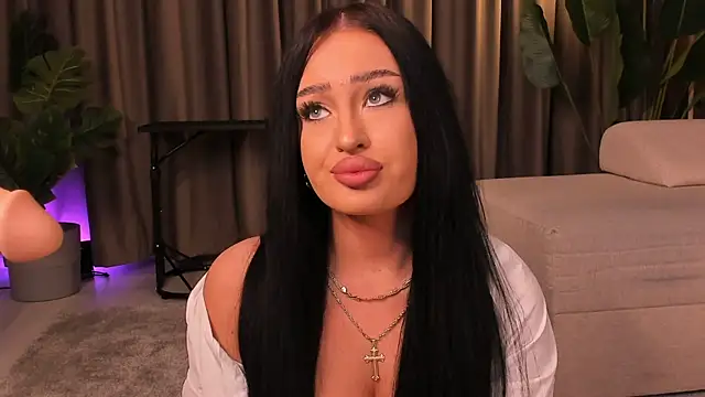 EmeraldKat Live XXX-Chat