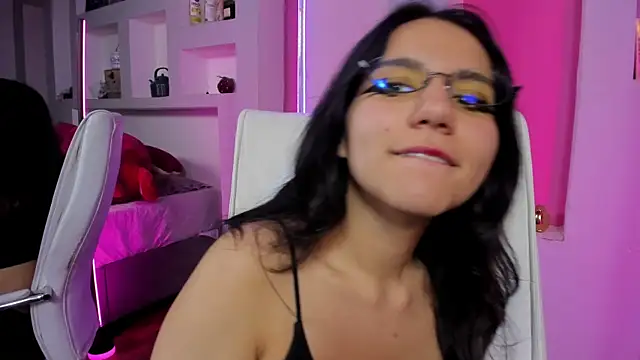 HollyPeachn Live XXX chat