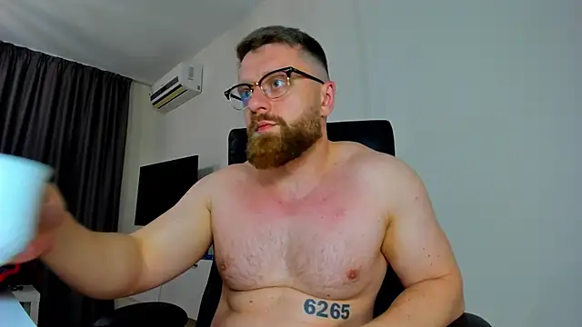 Findom_guy 现场XXX聊天