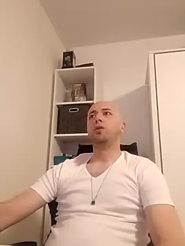 ALi_084 – Kamerová šou