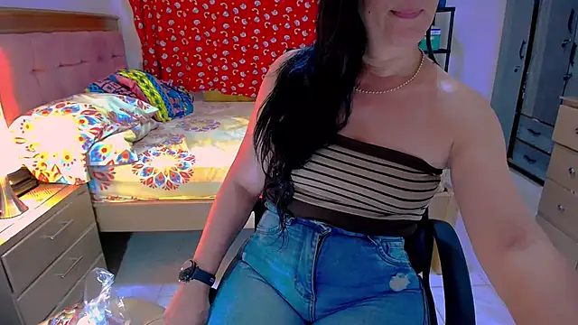 Czat XXX na żywo – BitterMomXxx