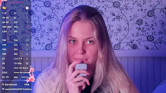 AngelAnty Show in webcam