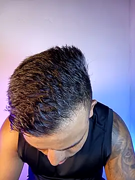 Chat XXX en directo de Naughty_Charly