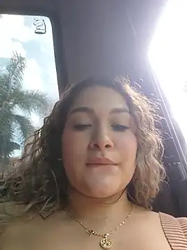 Sara_smiiith211's Live XXX Chat