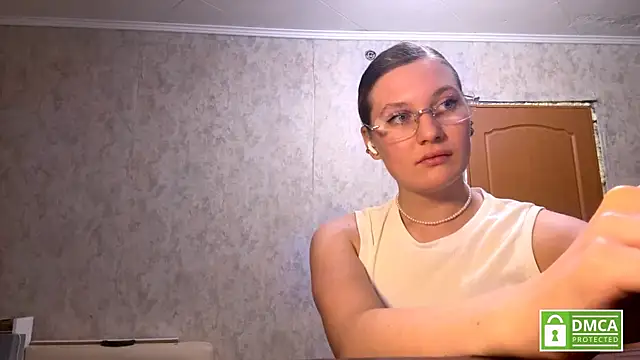 Jolievic's Live XXX Chat