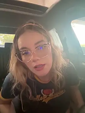 NicoleCut Live XXX-chat