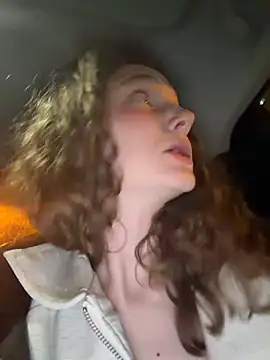 Sembang XXX Secara Langsung outside_rosy