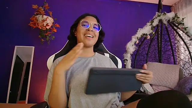 Živý XXX chat Emmapark_