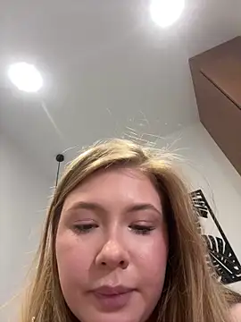 _Leya_'s Live XXX Chat