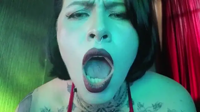 Chatroom XXX en direct de Mistressolivia07