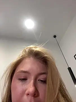 _Leya_n Live XXX chat