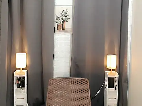 Naughtyxhuntress Show Webcam