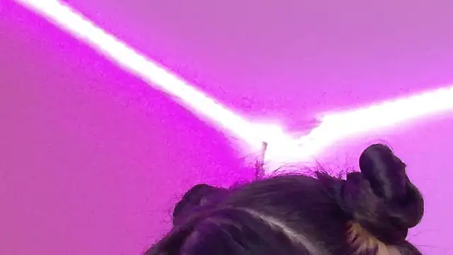 XXX chat uživo modela Sachi_Meow