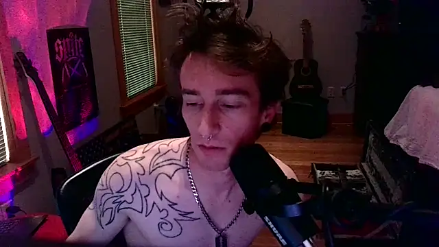 LEVIATHANX666: вебкам-шоу