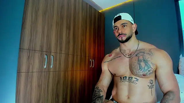 Chat +18 de massimo_visconti ao vivo