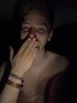 PublicLuke's Live XXX Chat