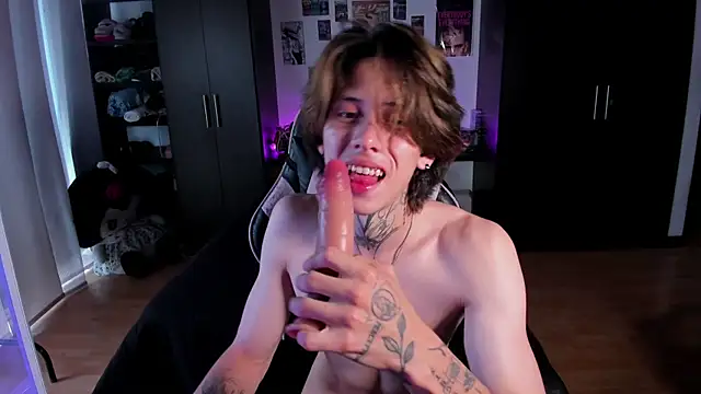 Czat XXX na żywo – xIce_Boy