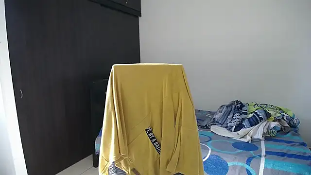 Chat +18 de axel_rios_ ao vivo