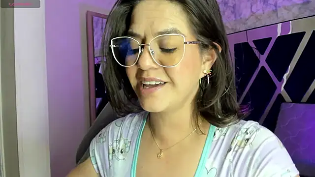 Luciifeer_ live XXX chat