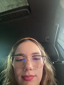 NicoleCut Chat XXX in diretta