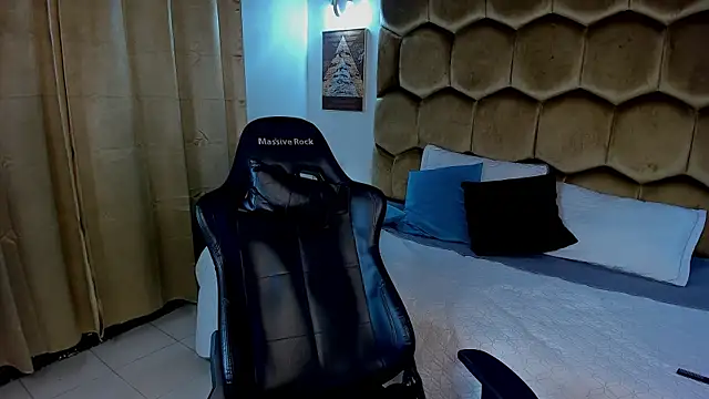 Emmet_CollinsJS Webcam show