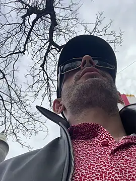 Chatroom XXX en direct de hailzeffn